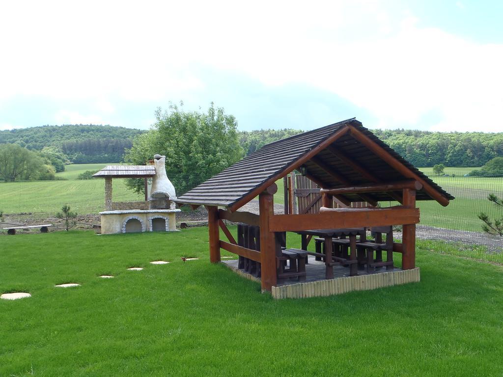 Ubytovanie Koliba Pacho - Zrub Jolanka Prievidza Zimmer foto